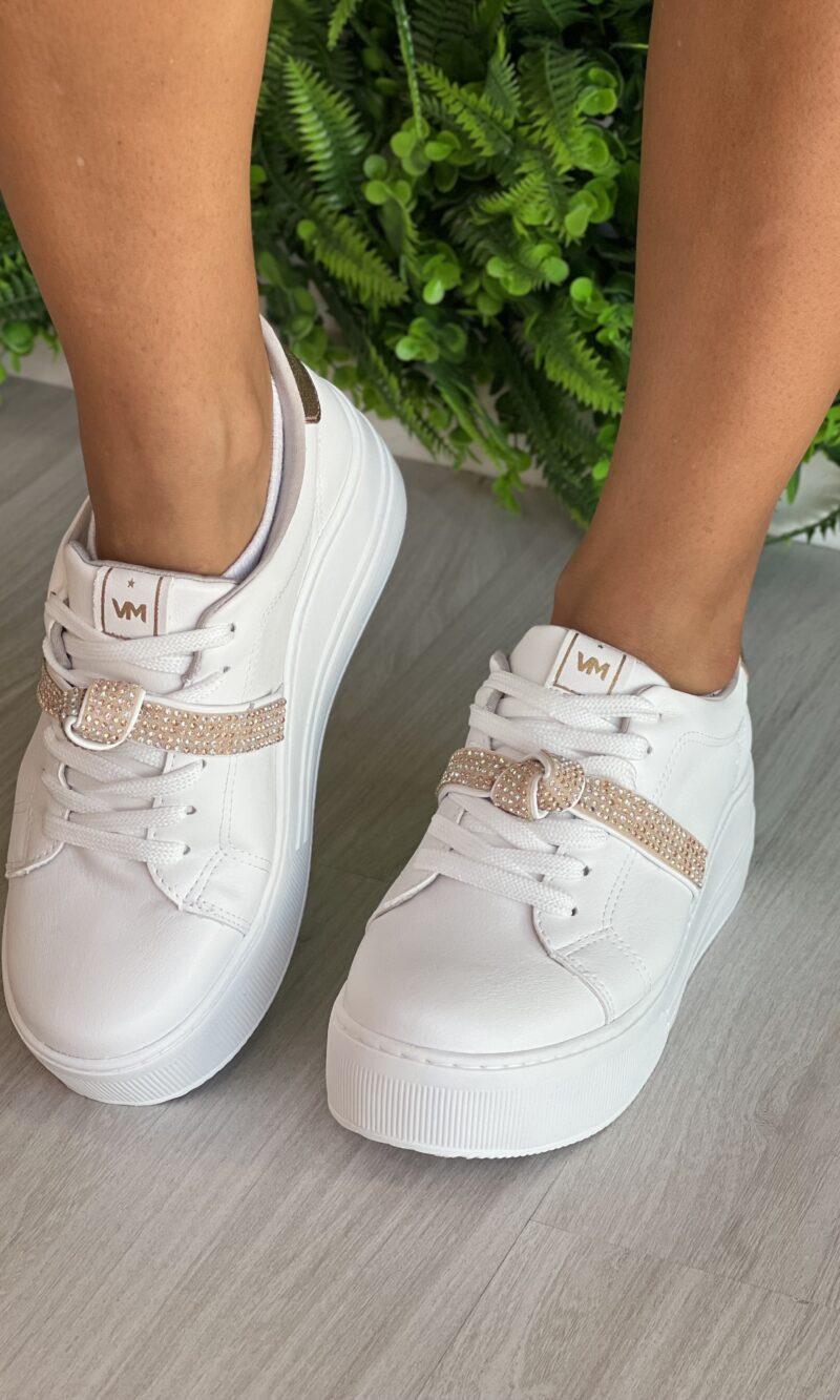 tênis branco cristal rouge via marte