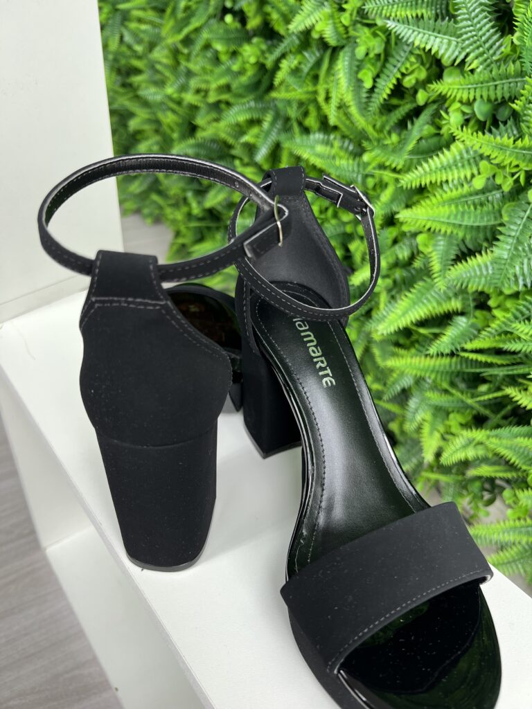 sandália nobuck verniz preto via marte 23 14605 01 sandália nobuck verniz preto via marte 23 14605 01