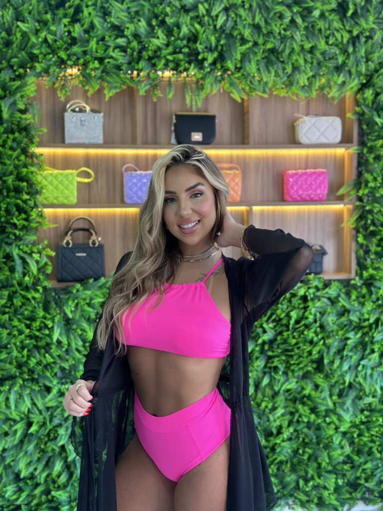 biquíni top cropped & hot pants