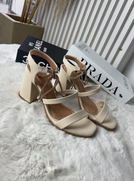 sandália creme amarração strass ramarim 2341202