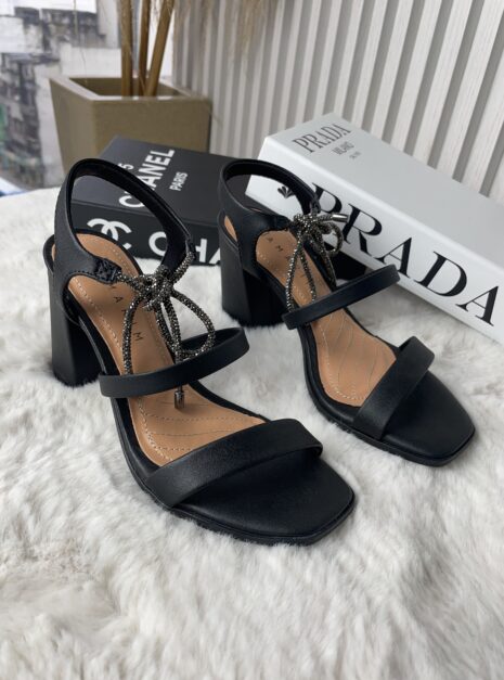 sandália preta amarração strass ramarim 2341202