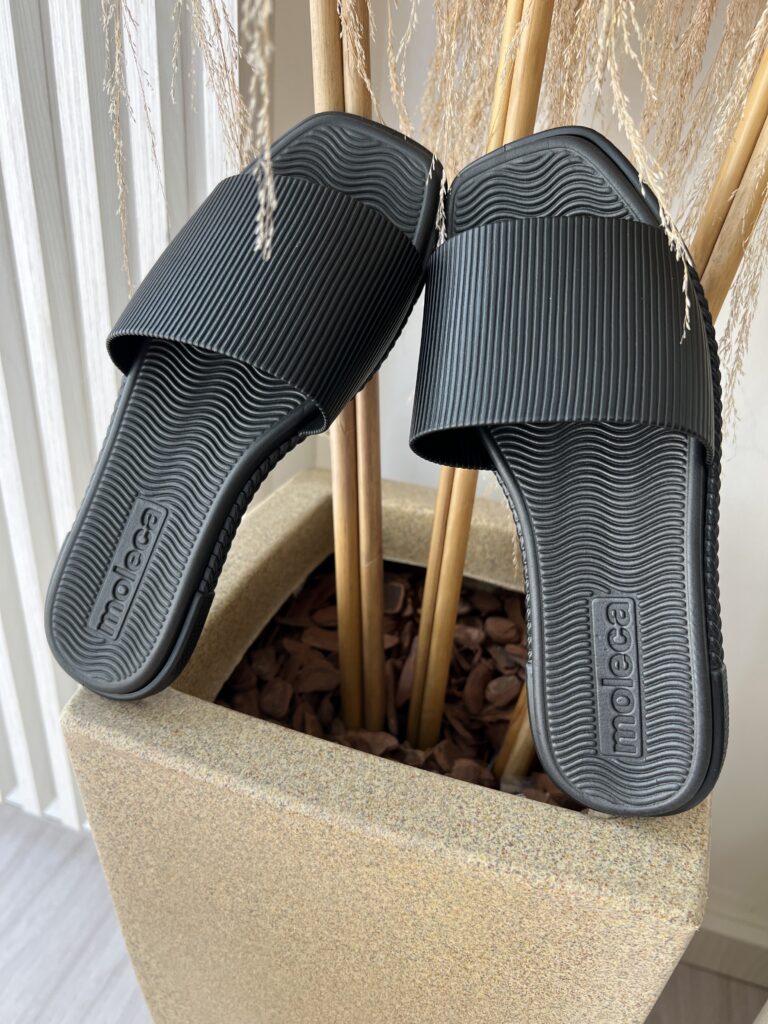 chinelo slide moleca branco/off 5494100