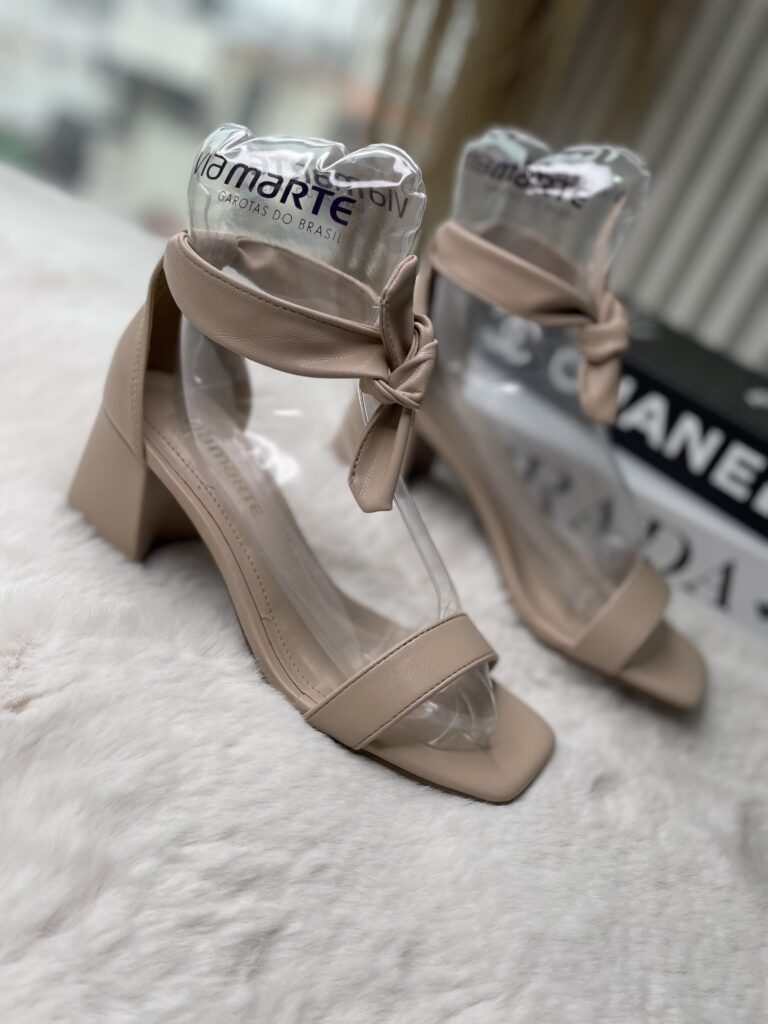 sandália laço bege via marte 23 20810 01 sandália laço bege via marte 23 20810 01