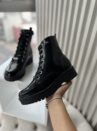coturno verniz preto via marte 23 603 01
