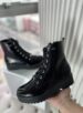 coturno verniz preto via marte 23 603 01