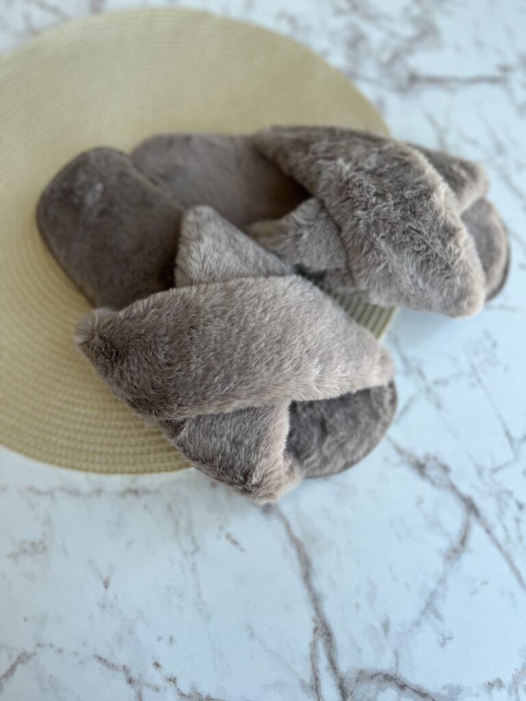 pantufa x 2 tiras marrom pantufa x 2 tiras marrom