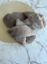pantufa x 2 tiras marrom