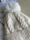 touca pompom creme liso