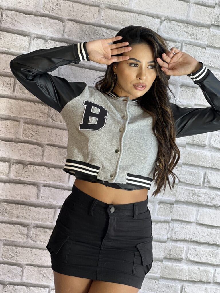 jaqueta bomber colegial emmeline cinza