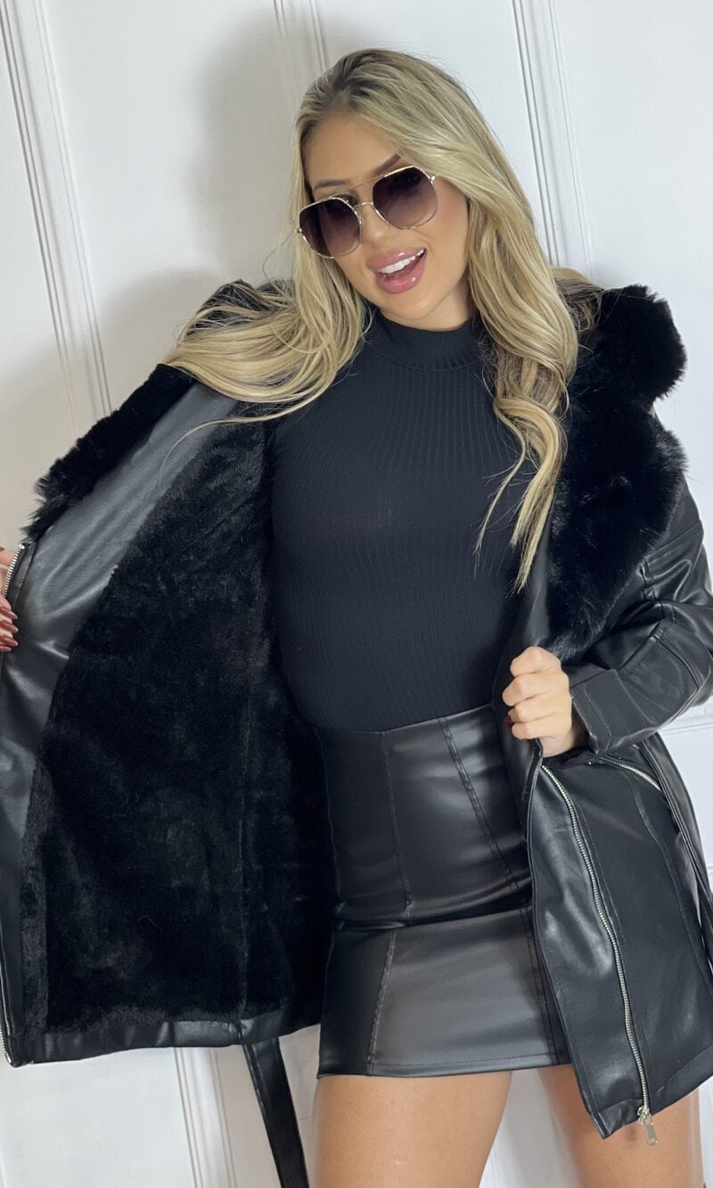 parka couro fake/courino elisabeth preto parka couro fake/courino elisabeth preto