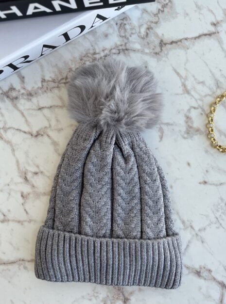 touca pompom cinza liso