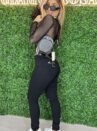 calça jeans preto com rasgo