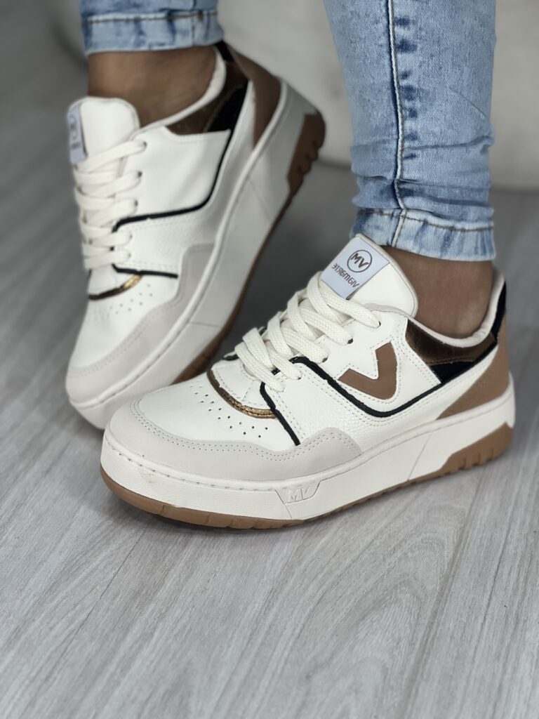 tênis casual bege/marrom off white/preto via marte 042 004 06
