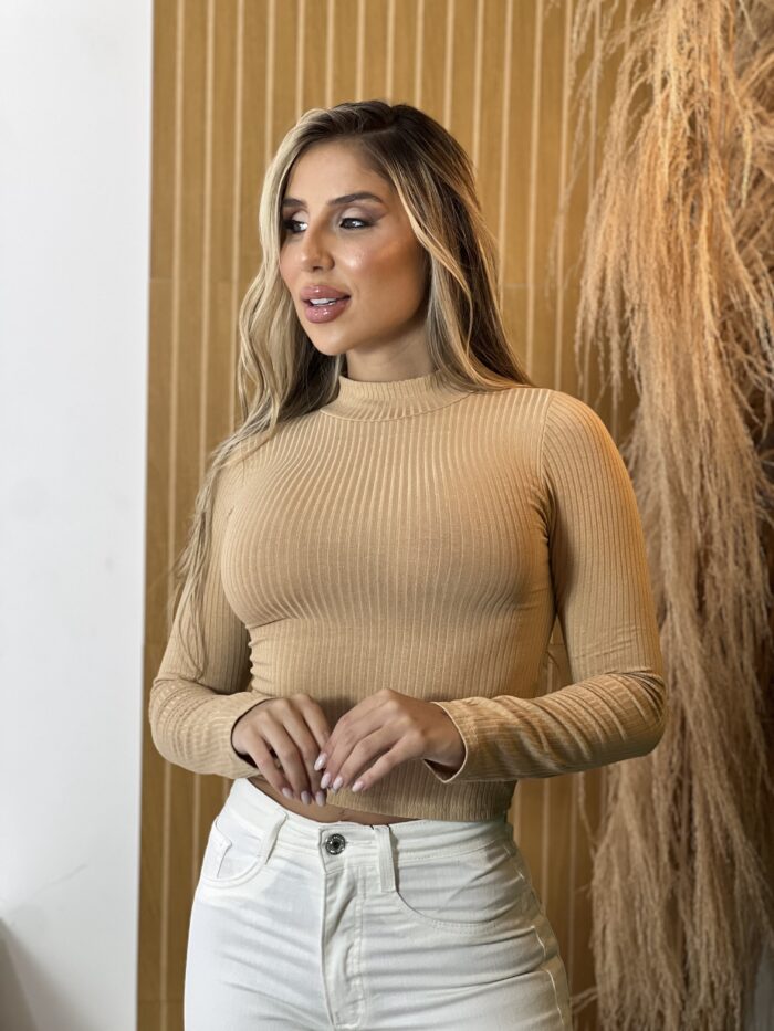 cropped canelado tuane bege