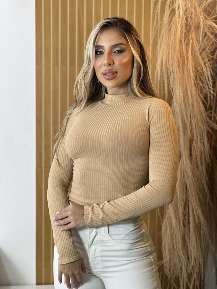 cropped canelado tuane bege cropped canelado tuane bege