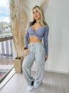 calça pantalona mônica cinza