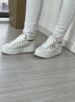 tênis casual pingente branco dourado via marte 093 009 07