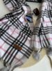 lenço flanelado pompom branco/preto