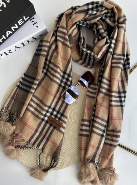 lenço flanelado pompom bege/bege