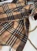 lenço flanelado pompom bege/bege