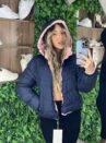 jaqueta puffer reversível ursinha azul marinho com rosa