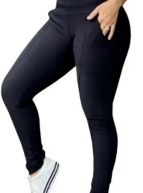 calça legging apeluciada com bolsos frontais