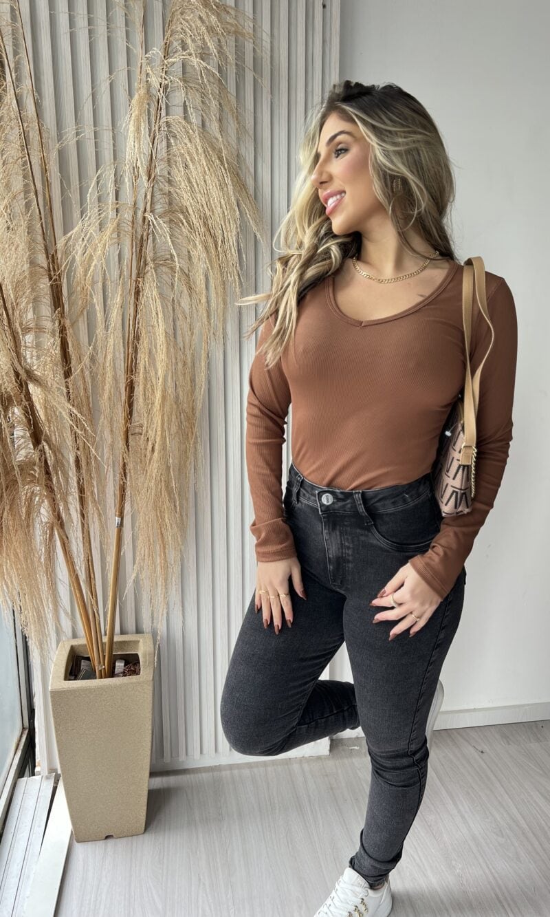 calça jeans skinny lajeado