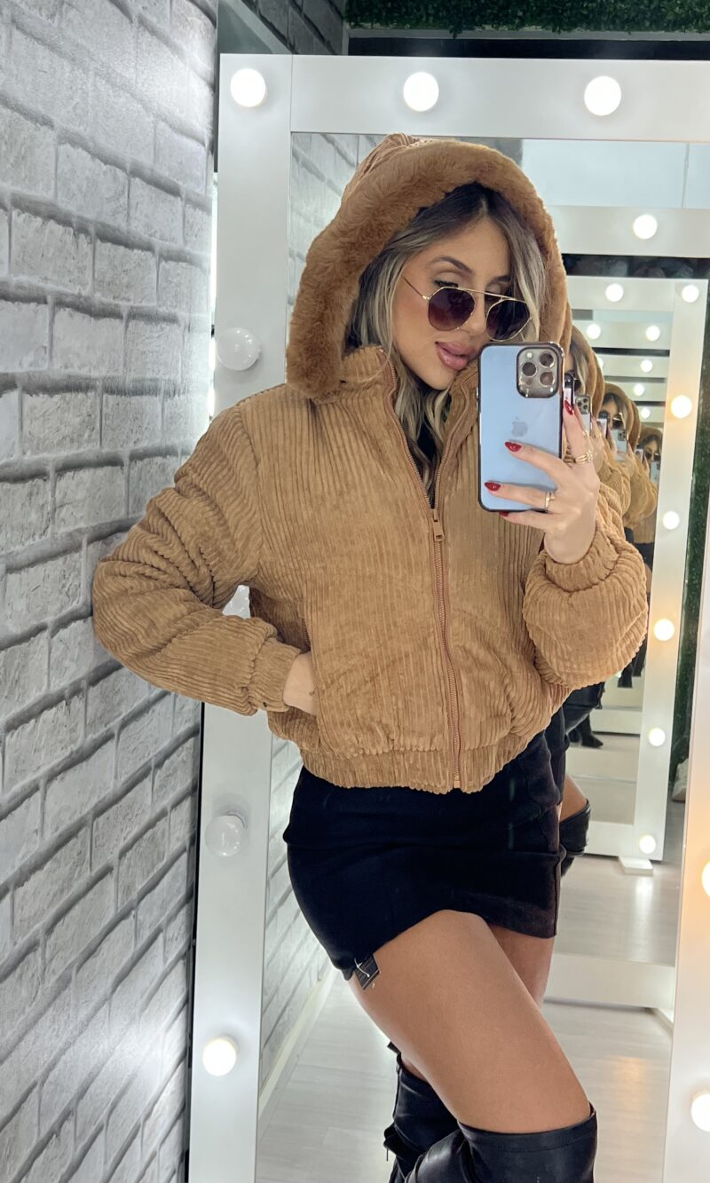 jaqueta puffer cotelê jaque caramelo