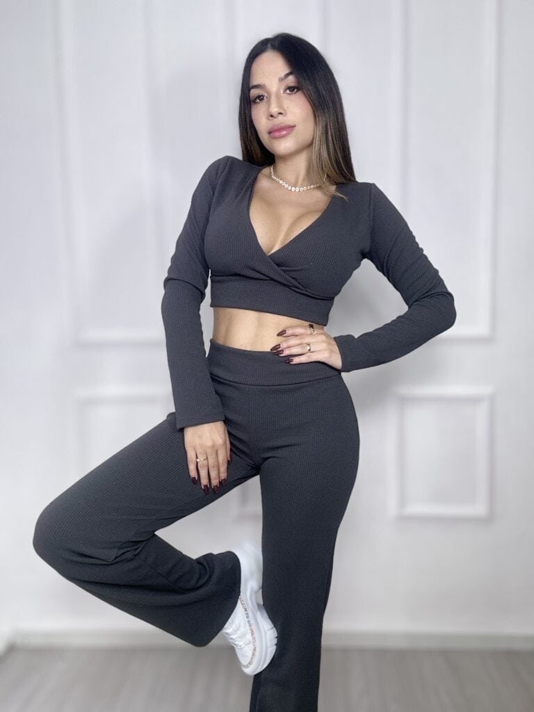 conjunto cátia cinza
