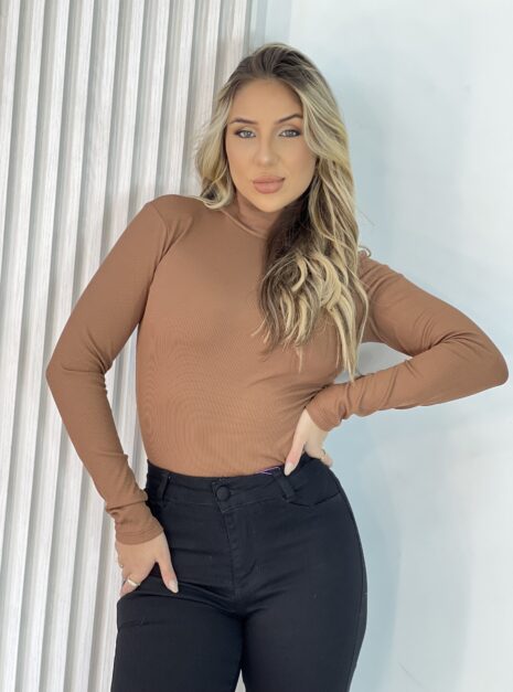 cacharel bruna canelada flanelada marrom