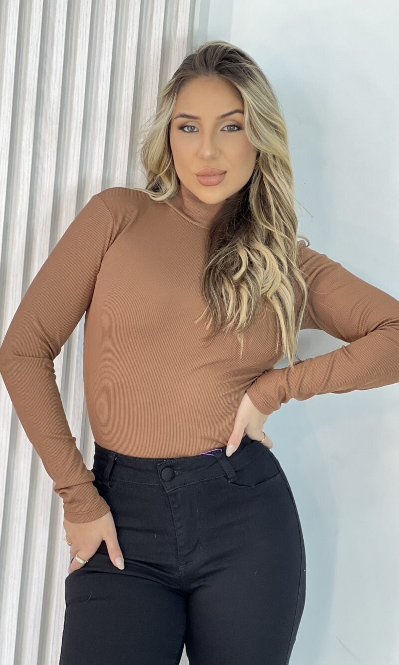 cacharel bruna canelada flanelada marrom