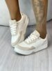 tênis casual bege/dourado/off via marte 053 005 06