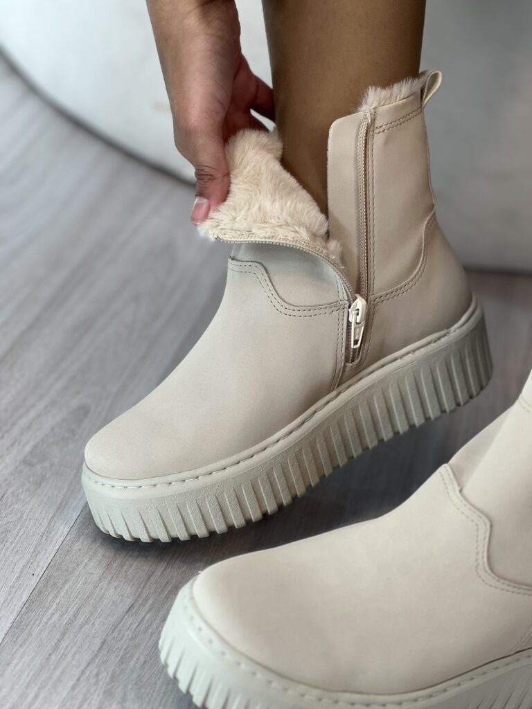 bota pelinho via marte off 047 010 04 bota pelinho via marte off 047 010 04