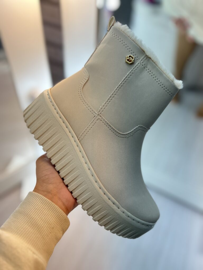 bota pelinho via marte off 047 010 04 bota pelinho via marte off 047 010 04