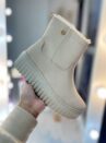 bota pelinho via marte off 047 010 04