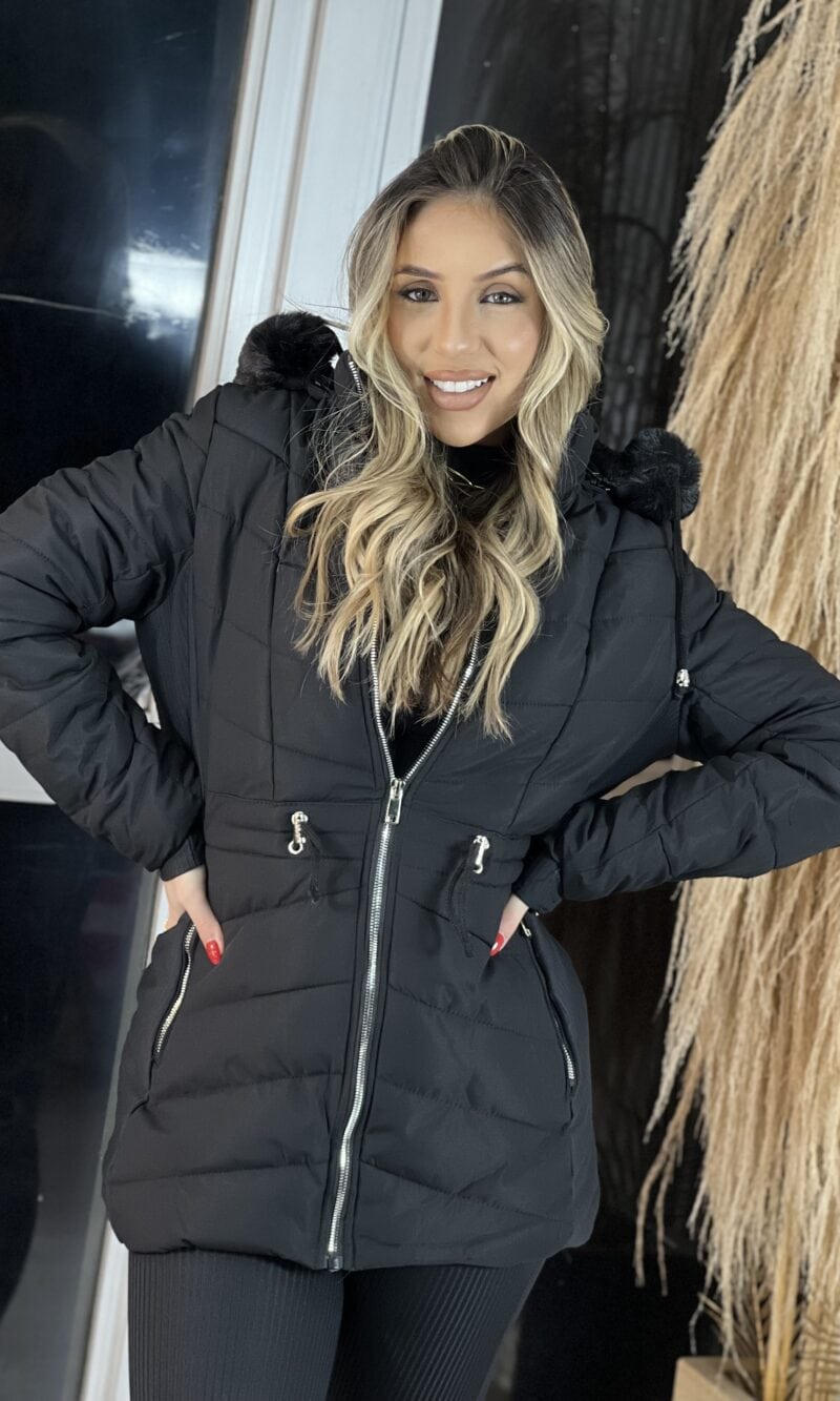 parka apeluciada yas preto