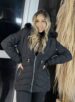 parka apeluciada yas preto
