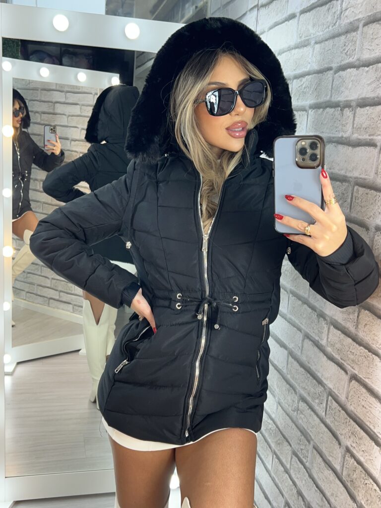 parka apeluciada yas preto