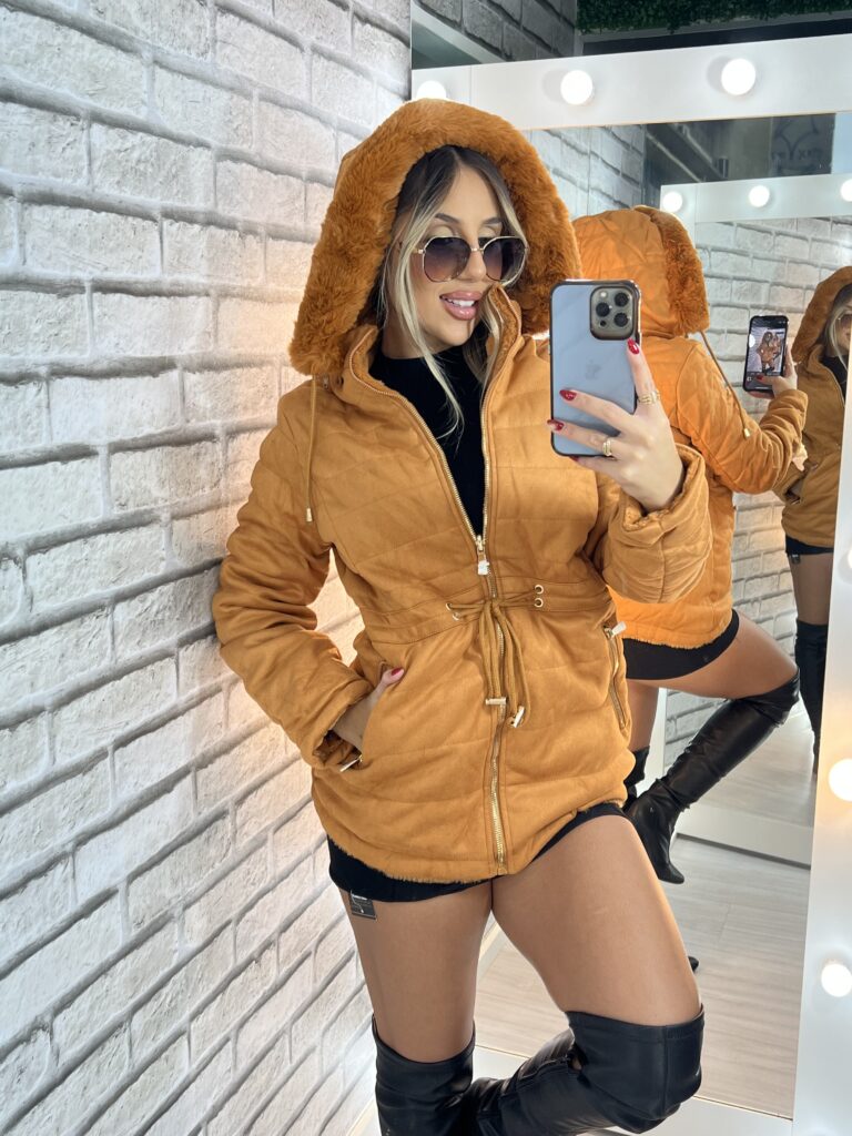 parka reversível suede e teddy joana caramelo