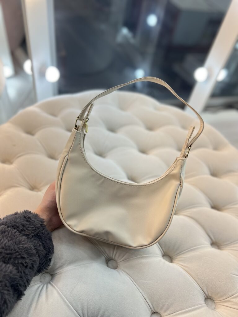 bolsa lua nude