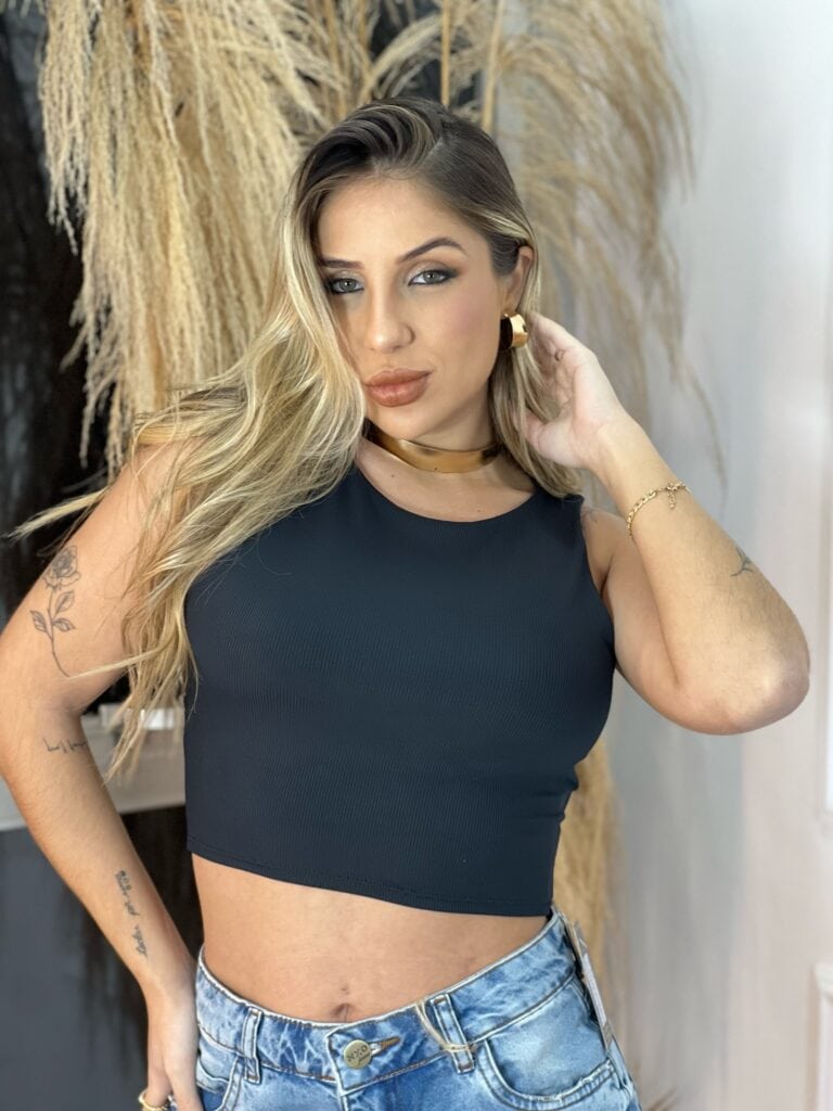 cropped eduarda preto cropped eduarda preto