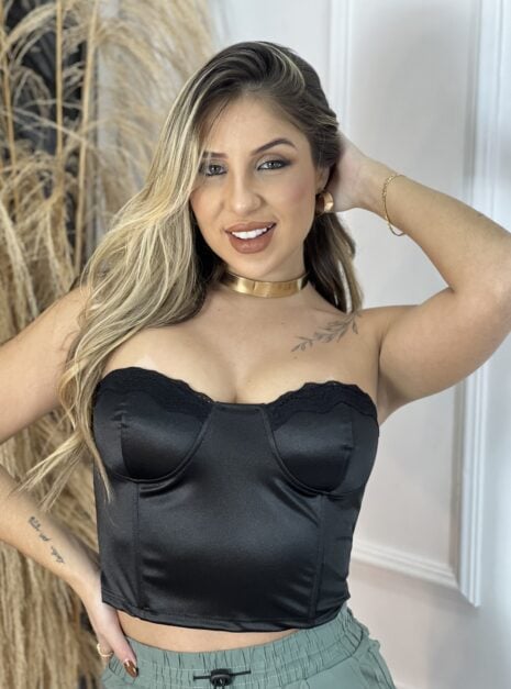 cropped alexia