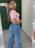 calça jeans wide leg strass
