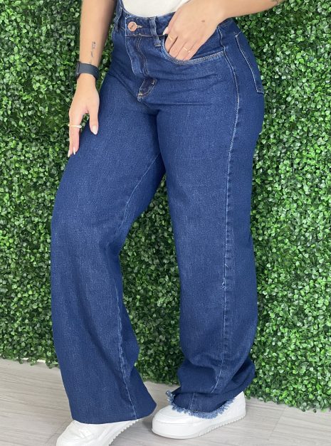 calça jeans wide leg escura