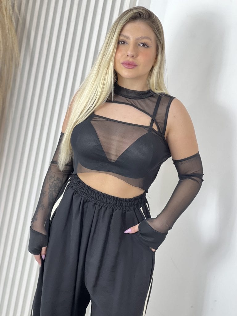 cropped tule ayla