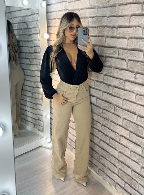 calça jeans wide leg bege