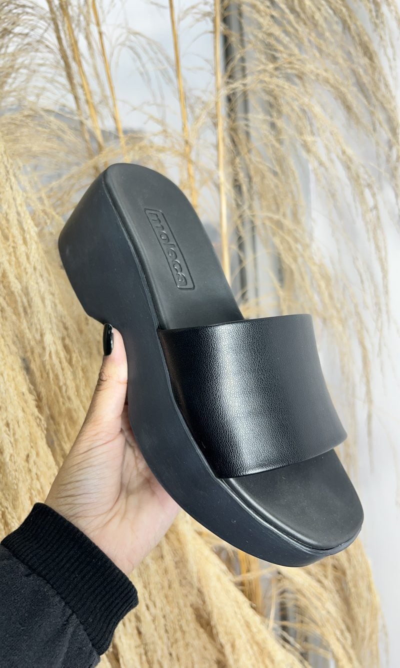 chinelo tamanco branco off moleca 5503.100