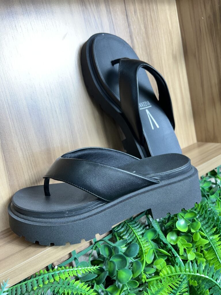 chinelo sandália preto vizzano 6499.112. chinelo sandália preto vizzano 6499.112.