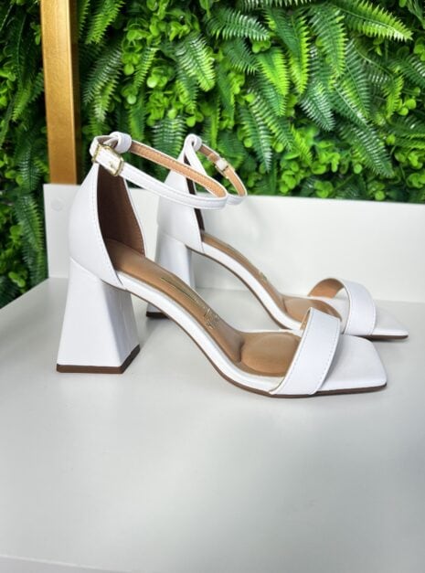sandália pelica branco vizzano 6464.102