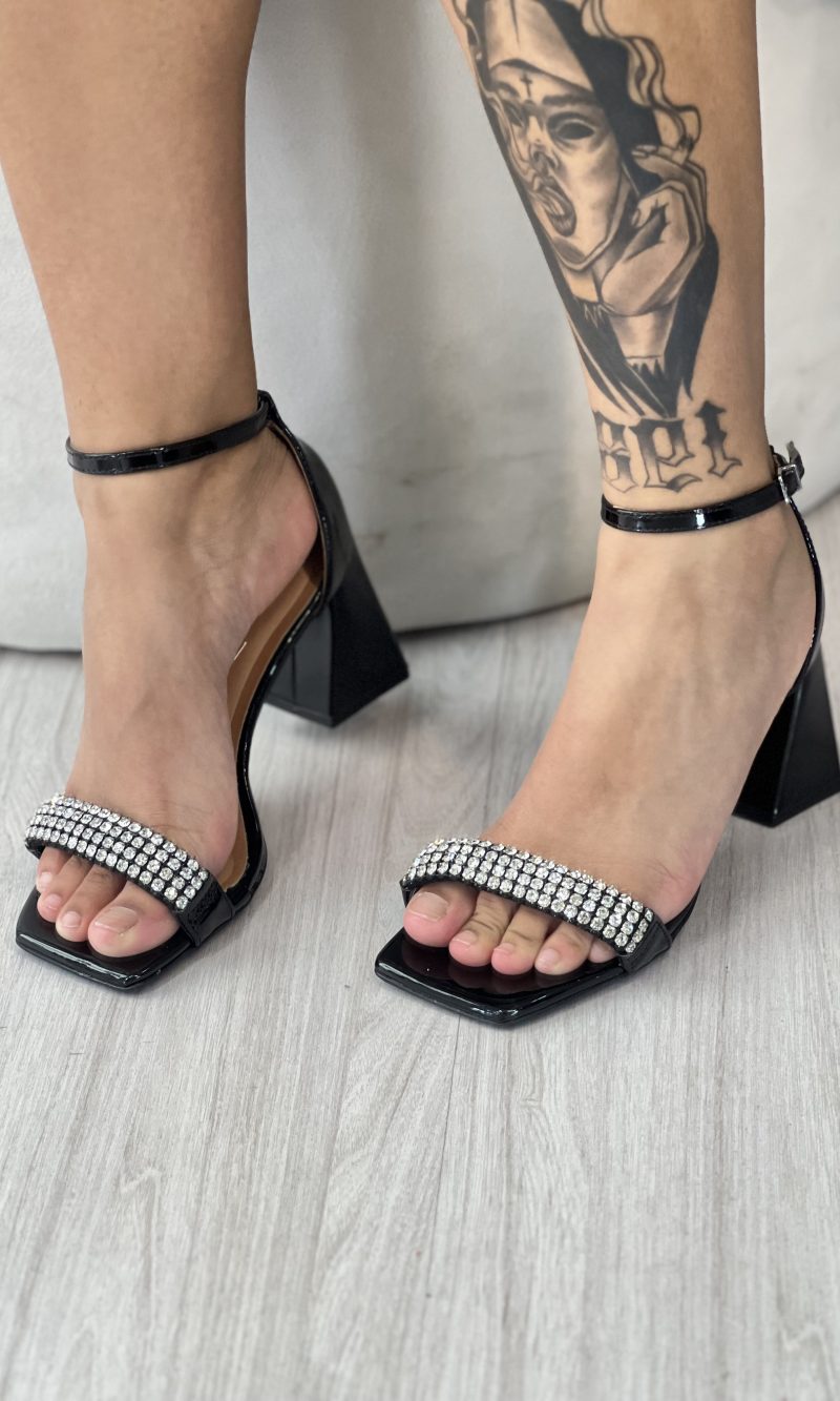 sandália strass branco off vizzano 6464.134